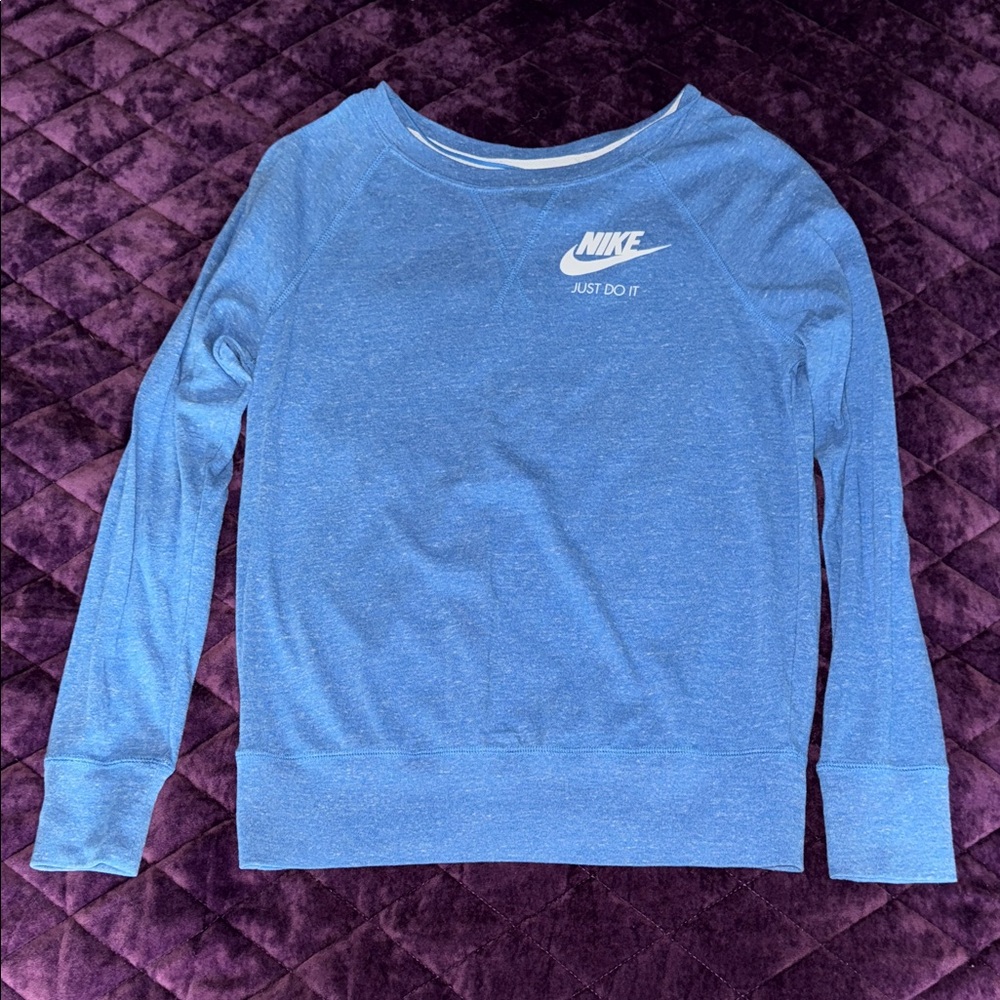 Nike Women's Classic Blue Crew Neck Sweatshirt